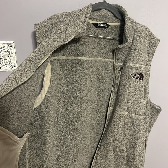 North Face Vest - Picture 2 of 3